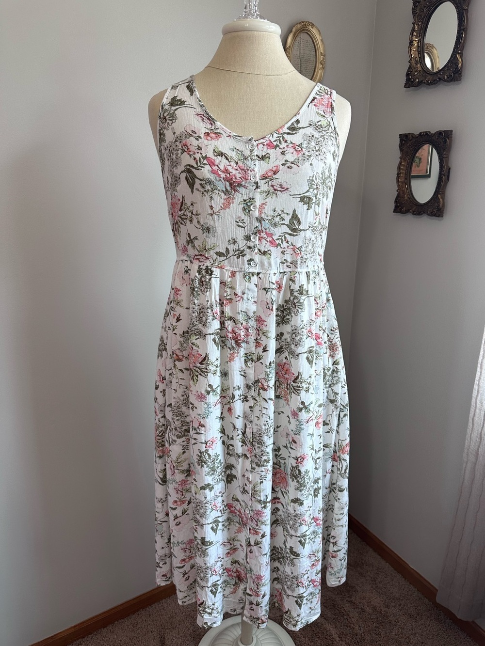 Frye Cream Floral Cottagecore Scoop-Neck Sleeveless Midi Dress with Pockets - Picture 2 of 7